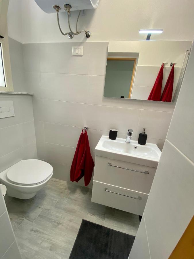 Pisani Apartment Bari Exterior photo